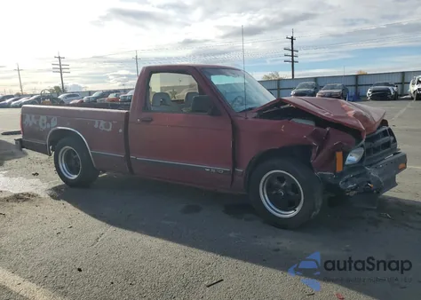 1993 Chevrolet S Truck S10 из США, поврежденный, VIN 1GCCS14R3P8115595